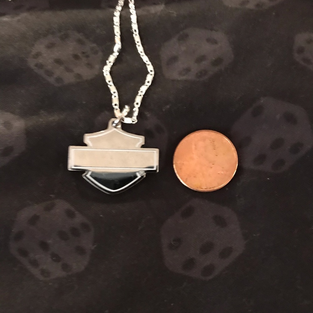 NWOT Harley-Davidson Charm Pendant with chain - Picture 4 of 5